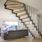 Fabricant-L-escalier-metal-Vertou-Nantes-44-bois-acier-cremaillere-quart-tournant