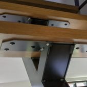 Fabricant-L-escalier-metal-Vertou-Nantes-44-bois-limon-central-quart-tournant_detail1