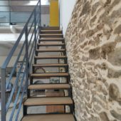 Fabricant-L-escalier-metal-Vertou-Nantes-44-bois-acier-droit