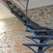 Fabricant-L-escalier-metal-Vertou-Nantes-44-tout-acier-art-nouveau